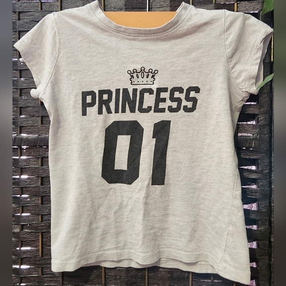 🌟10/10⭐️ Princess 01 tee - Picture 1 of 5